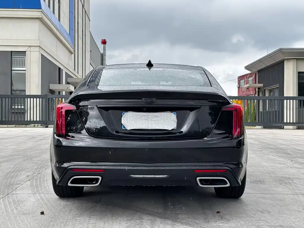 Cadillac CT5 — миниатюра 8