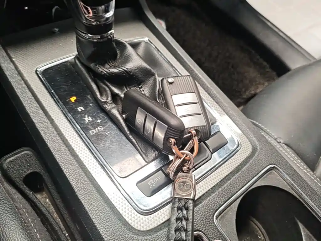 Roewe Roewe i6 Classic — миниатюра 9