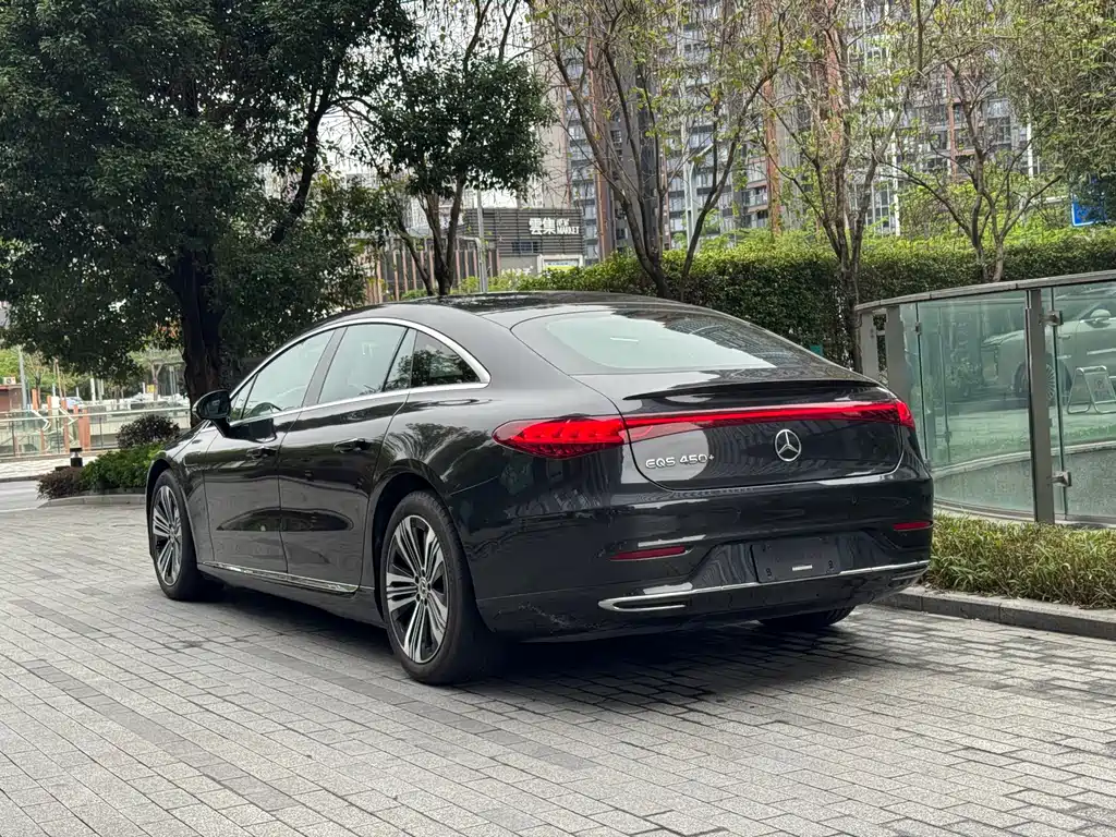 Mercedes-Benz EQS 2023 450+