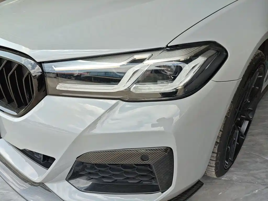 BMW 5 Series — миниатюра 18