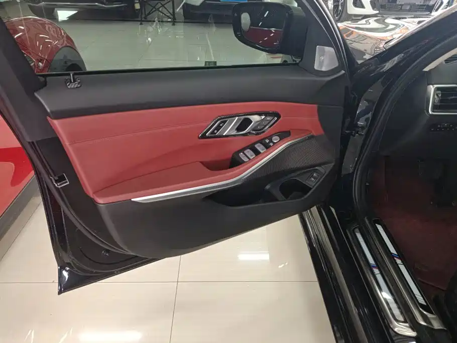 BMW 3 Series — миниатюра 7