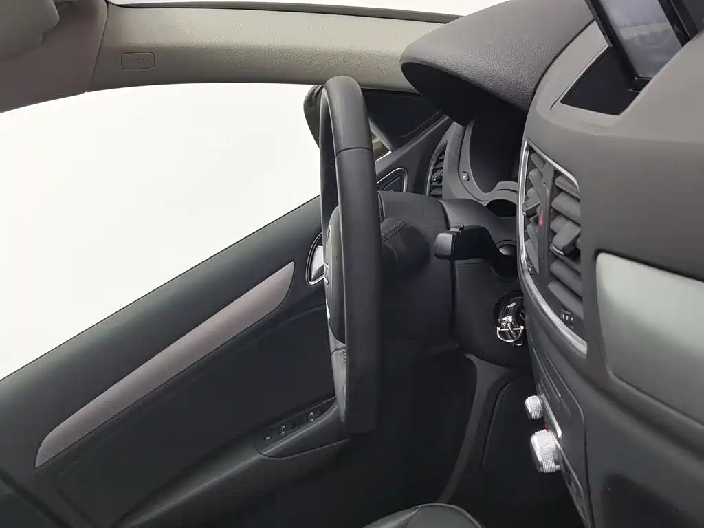 Audi Q3 — миниатюра 22
