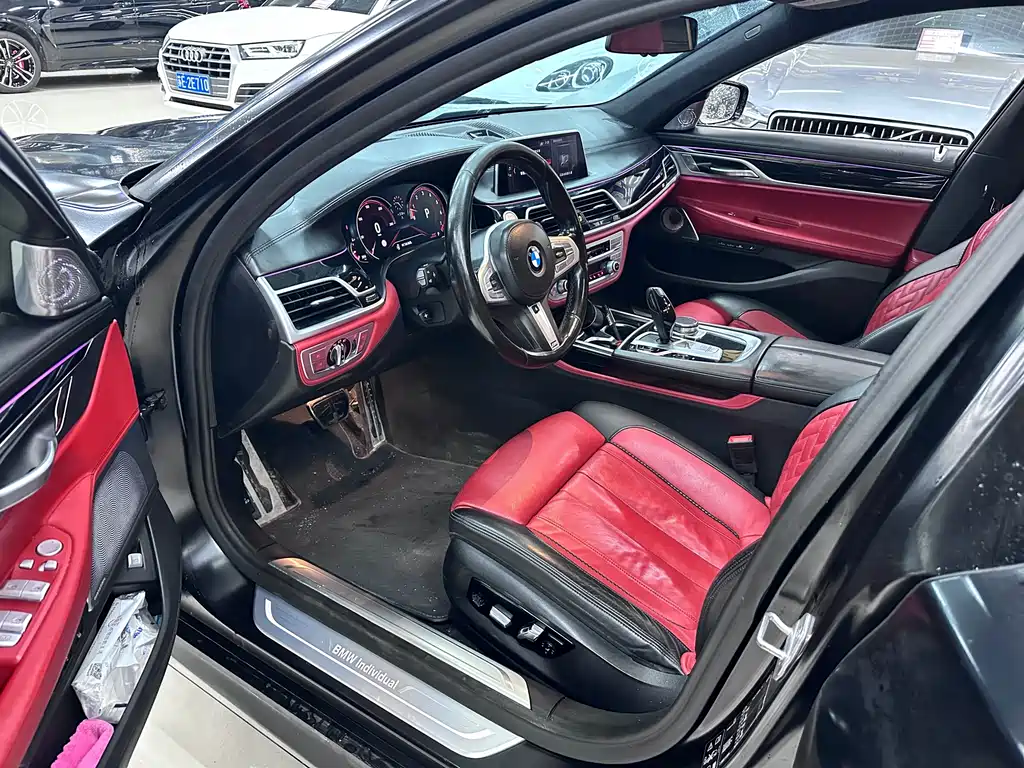 BMW 7 Series 7 2018 740Li xDrive Premium M Sport