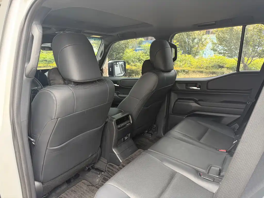 Toyota Prado — миниатюра 5