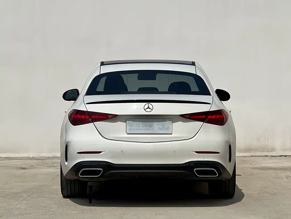Mercedes-Benz C-Class — миниатюра 8