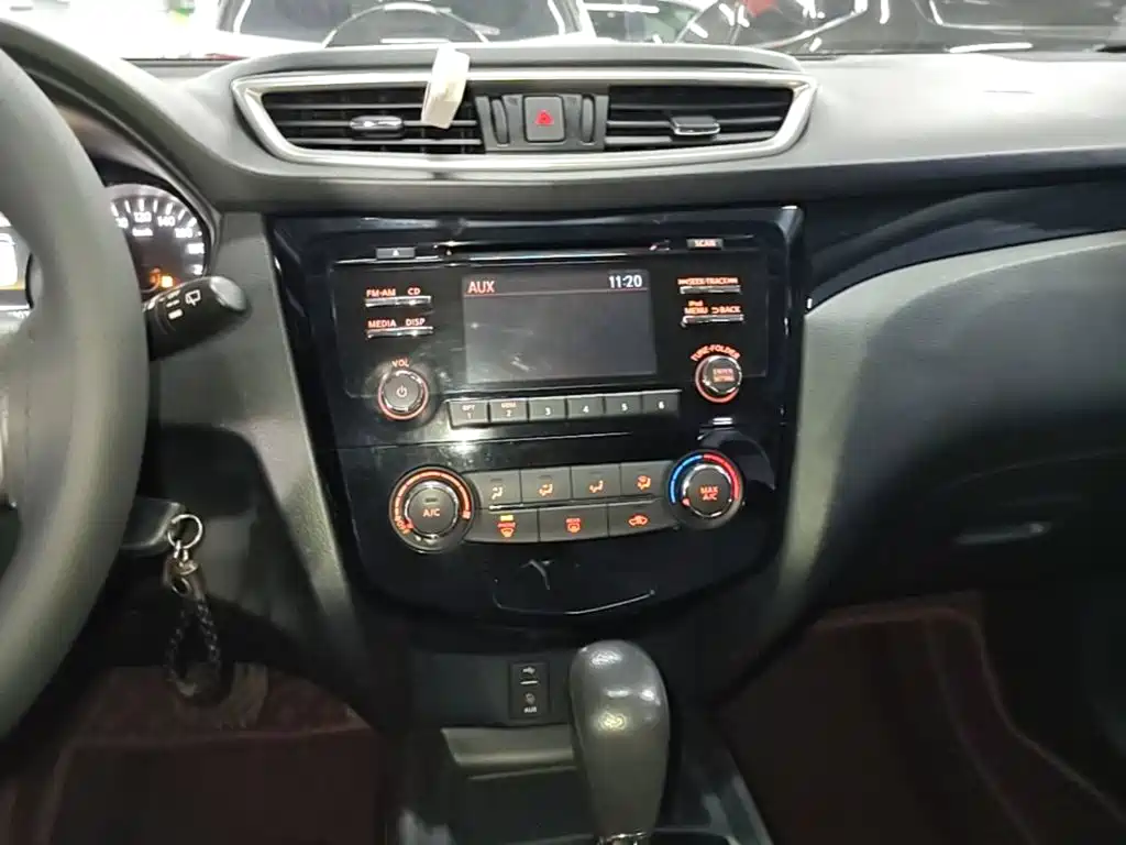 Nissan Qashqai — миниатюра 13