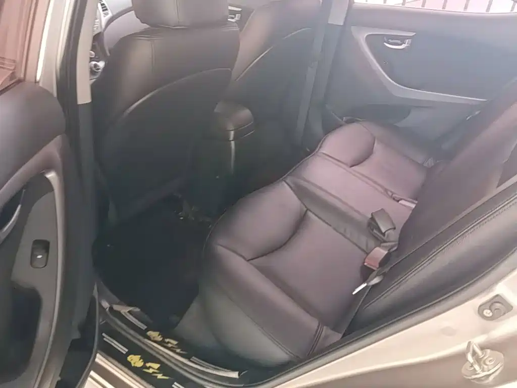 Hyundai Elantra Langdong — миниатюра 17