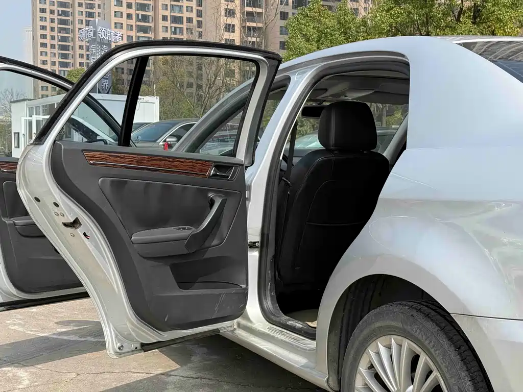 Volkswagen Bora — миниатюра 9