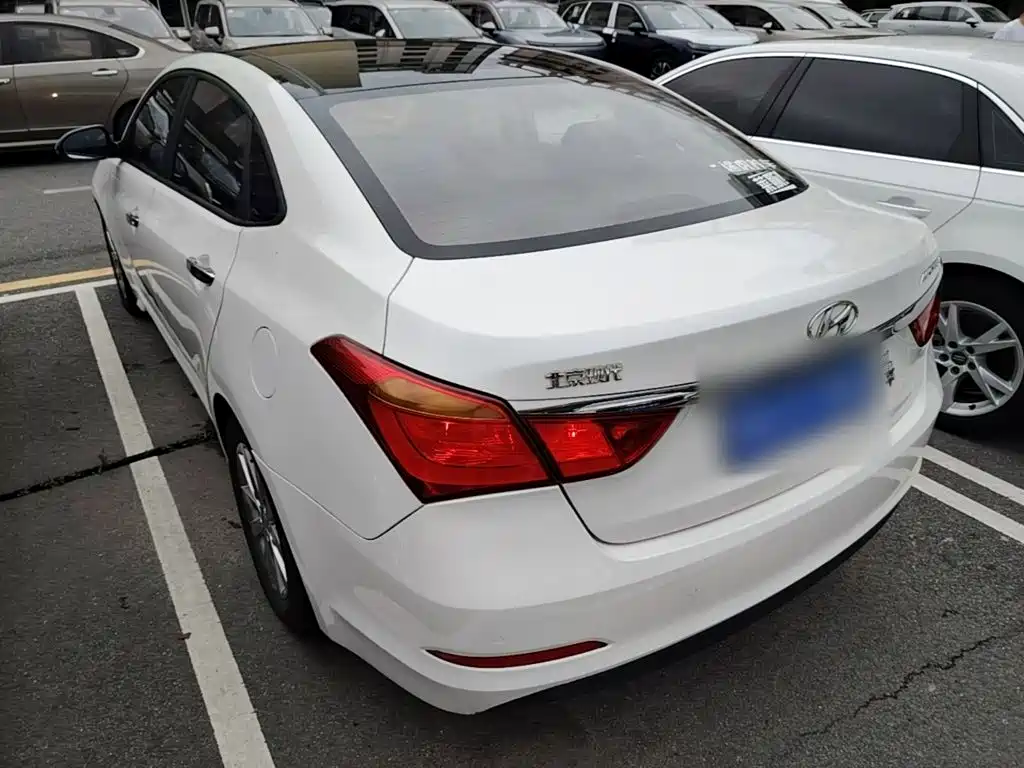 Hyundai Mistra 2014 1.8L AT GLS