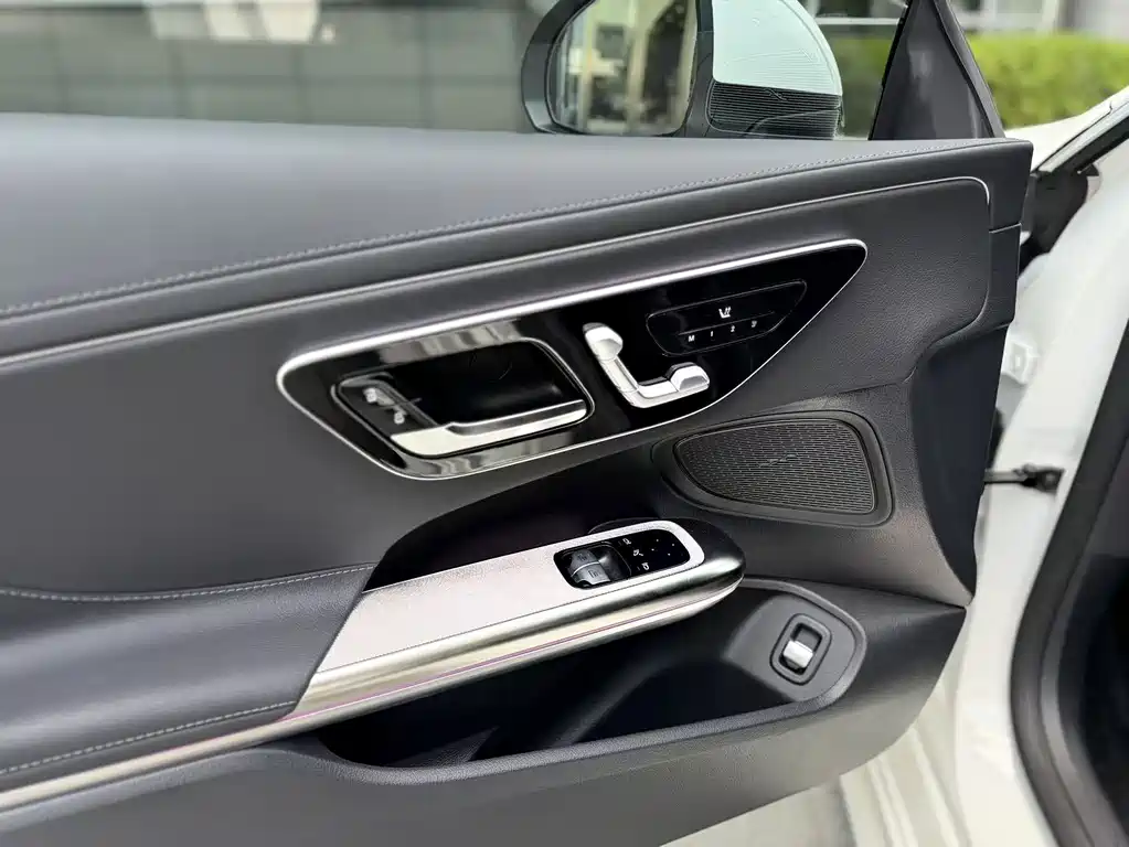 Mercedes-Benz CLE — миниатюра 13