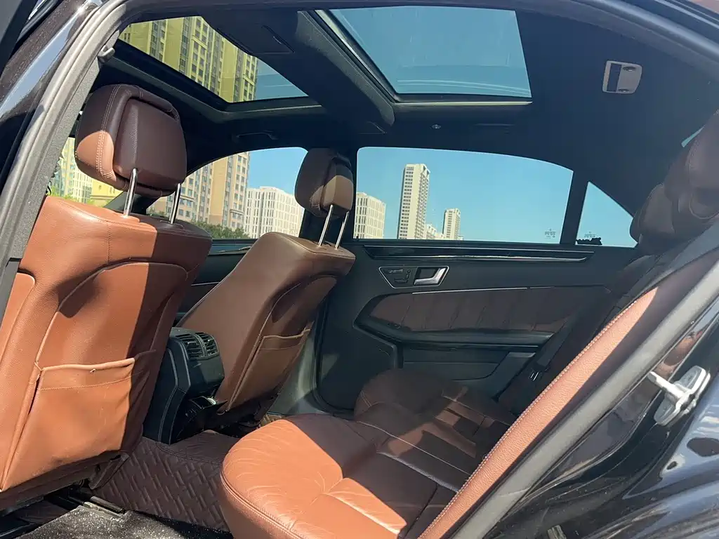 Mercedes-Benz E-Class — миниатюра 19