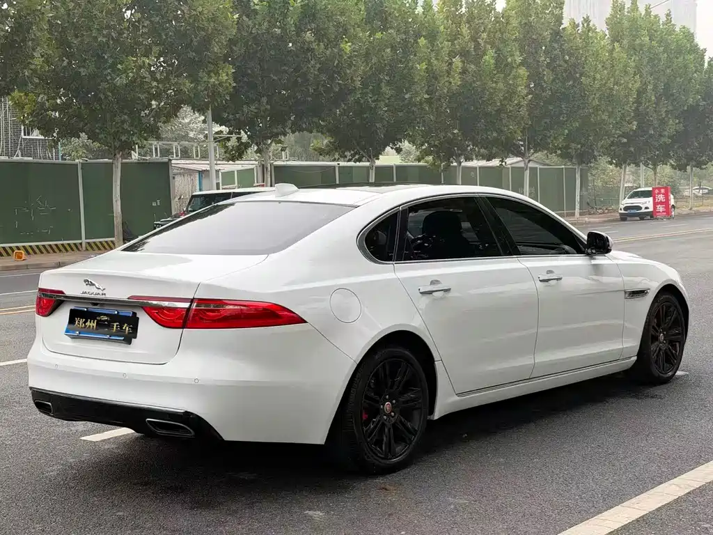 Jaguar XFL — миниатюра 21