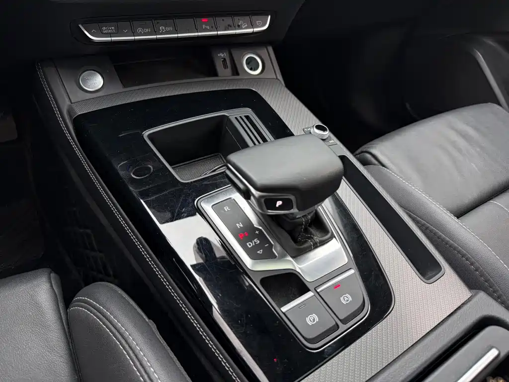Audi Q5L — миниатюра 12