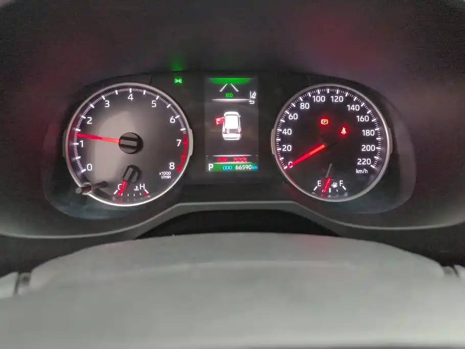 Toyota RAV4 — миниатюра 13