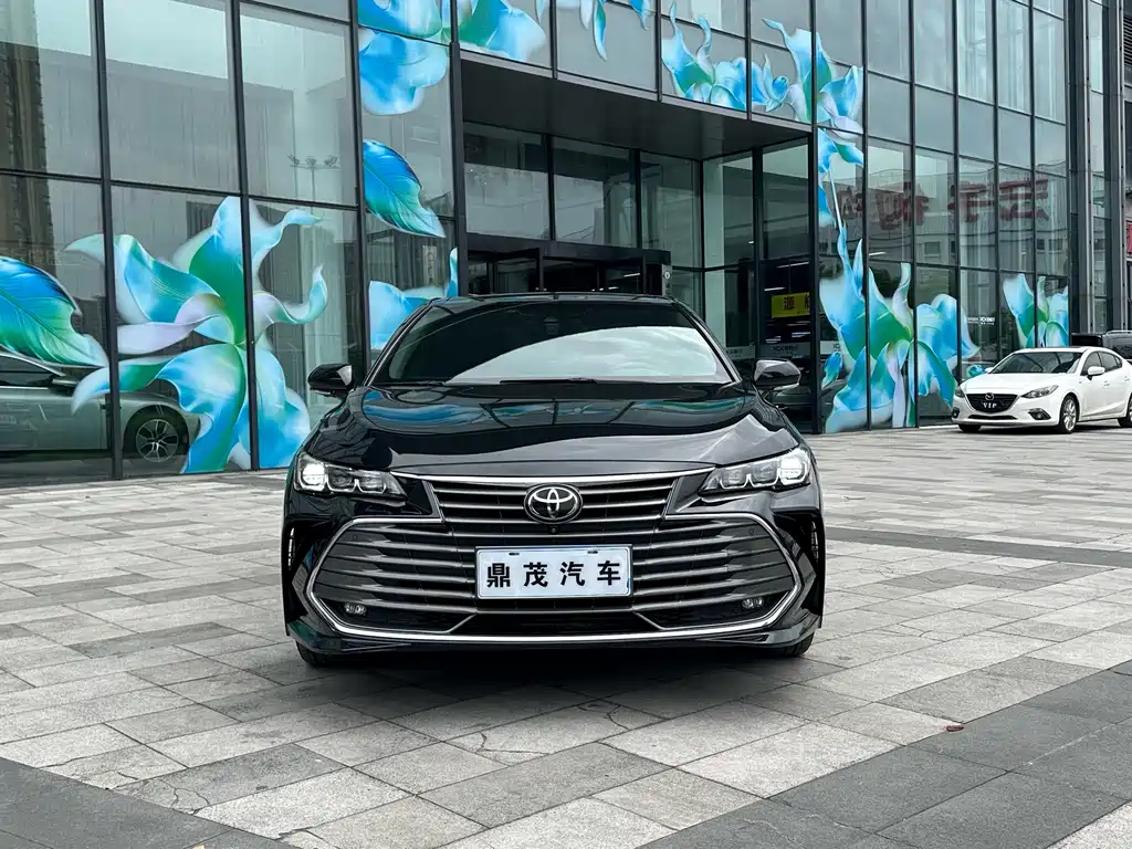 Toyota Avalon — миниатюра 2