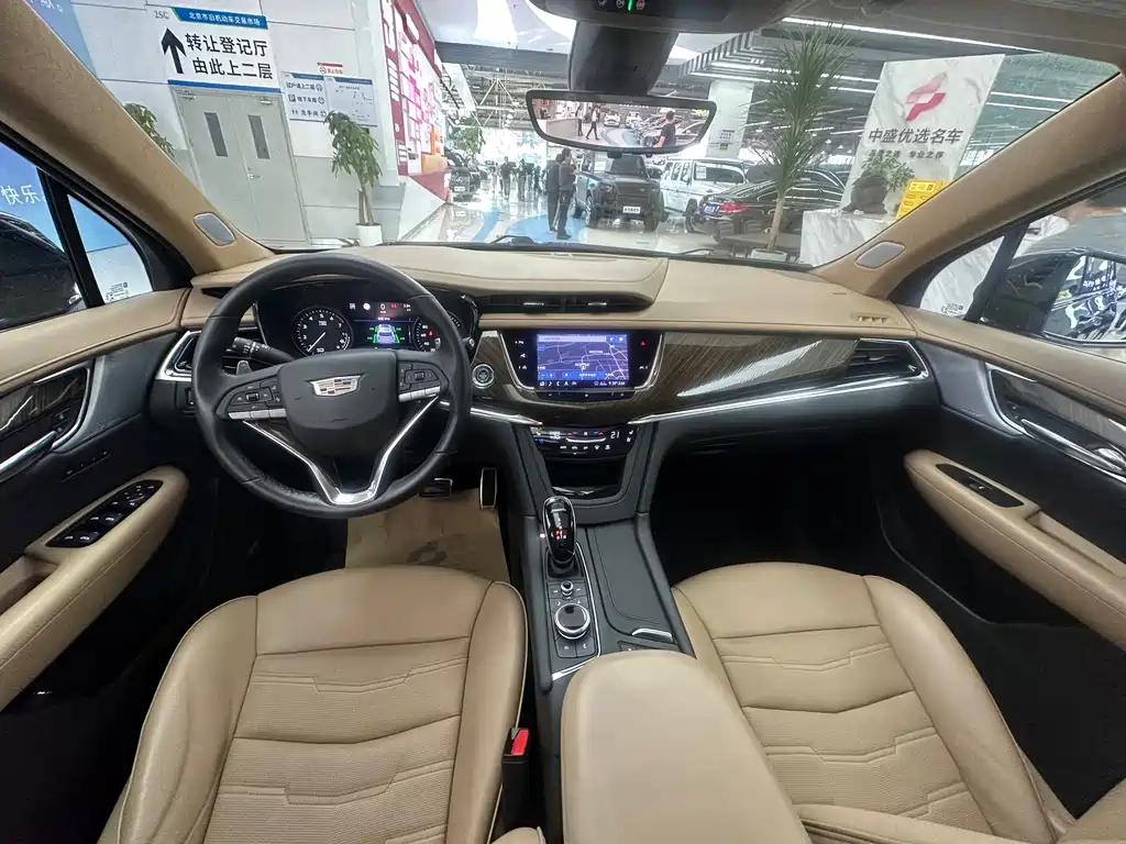 Cadillac XT6 — миниатюра 10