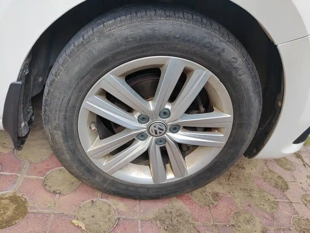 Volkswagen Santana — миниатюра 24