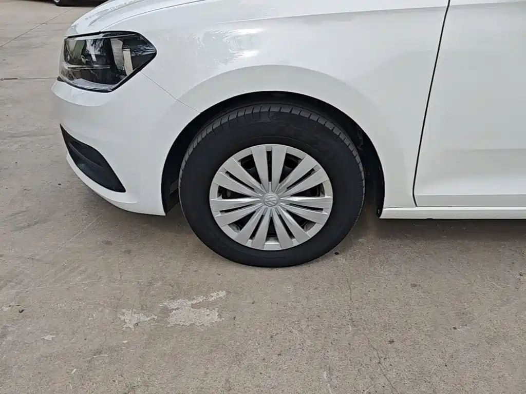 Volkswagen Santana — миниатюра 23