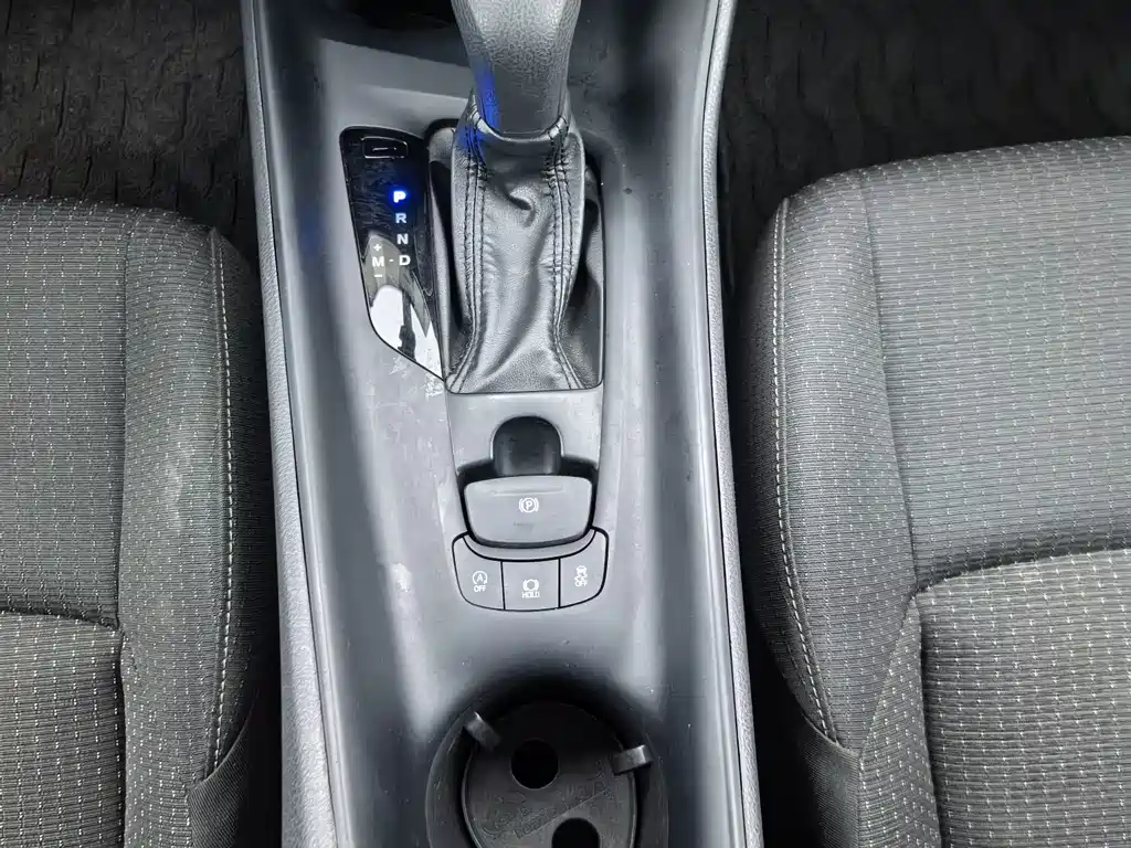 Toyota IZOA — миниатюра 14