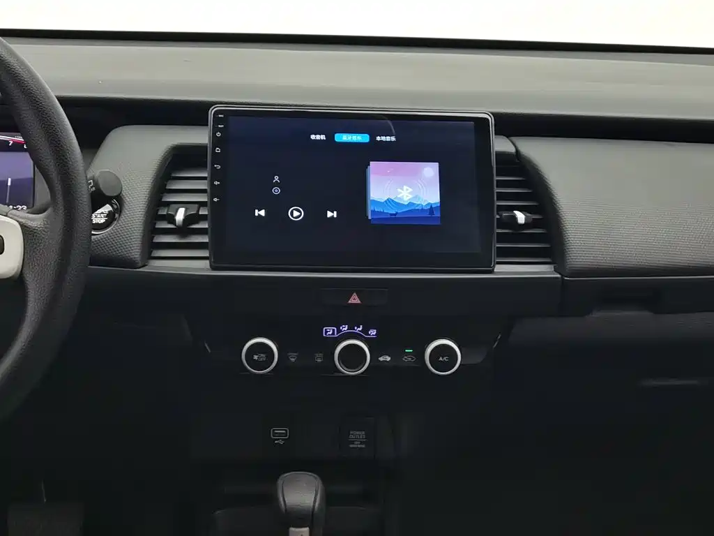 Honda Fit — миниатюра 12