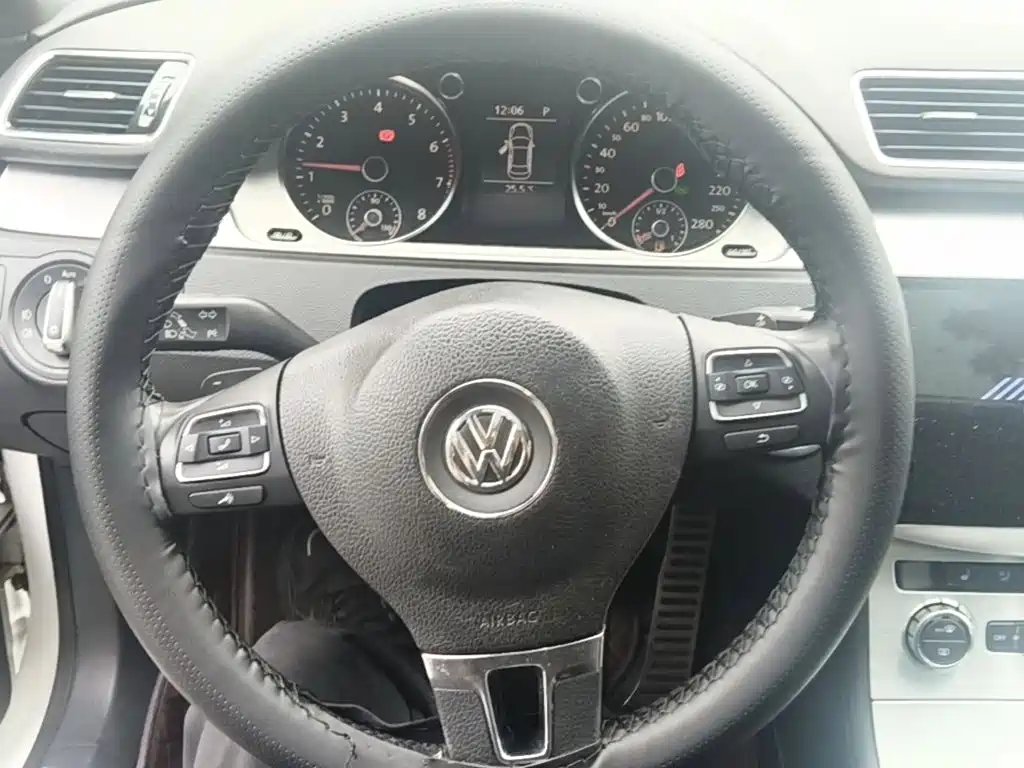 Volkswagen CC — миниатюра 11