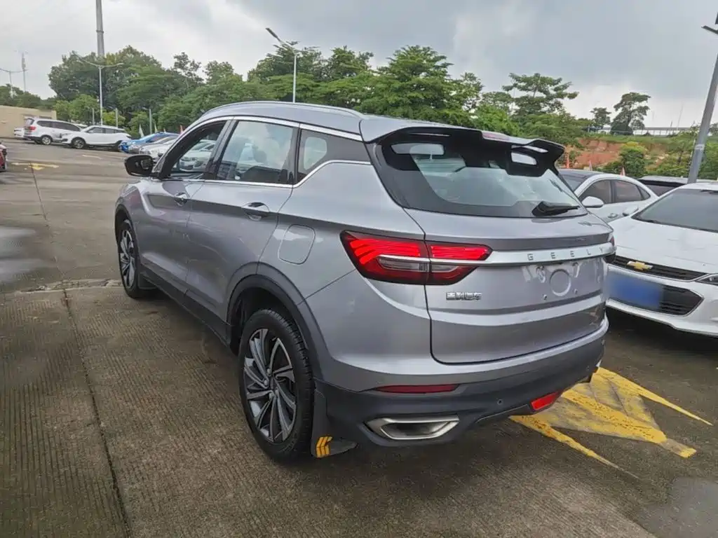 Geely Binyue — миниатюра 5