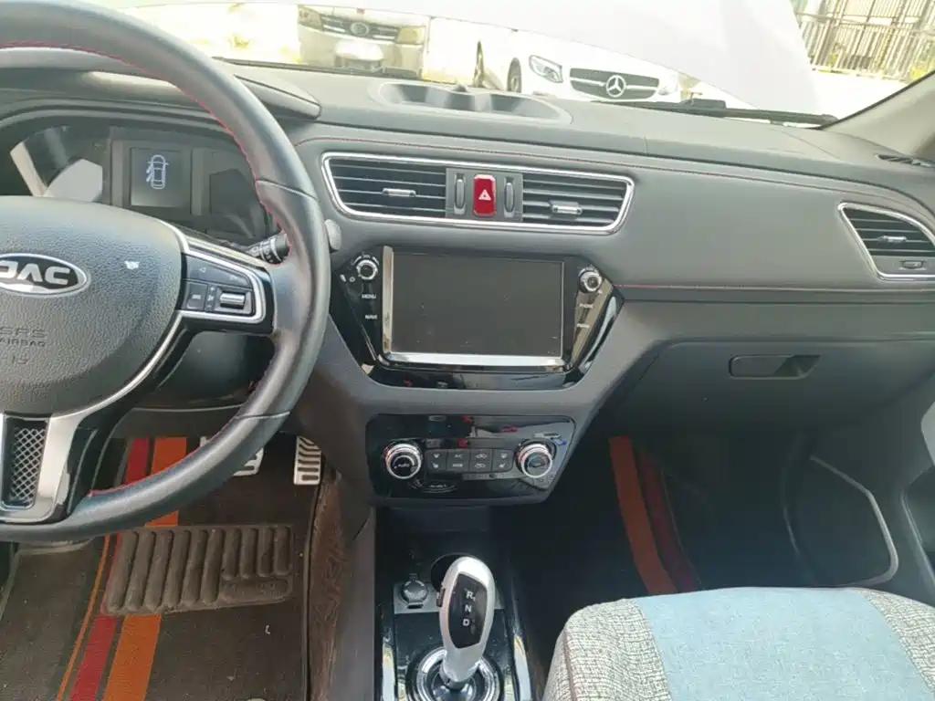 JAC JAC iEV7S — миниатюра 13