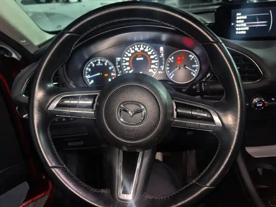 Mazda 3 Axela — миниатюра 15