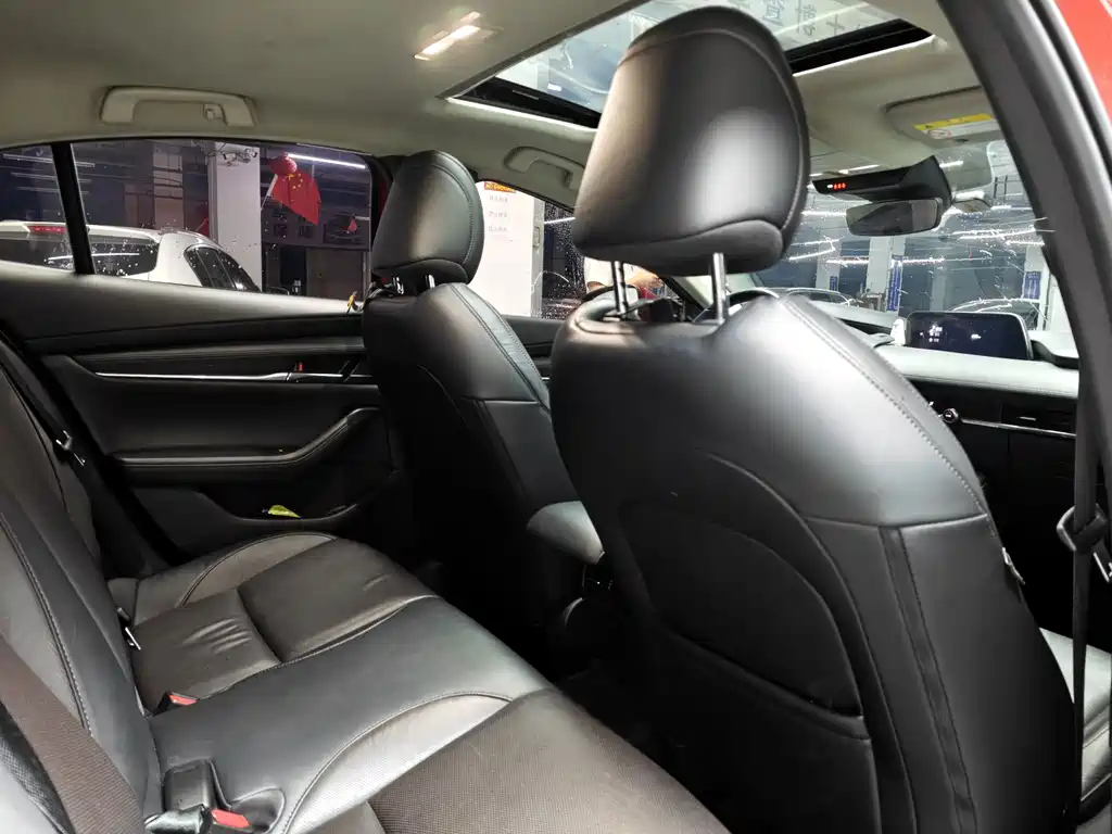Mazda 3 Axela — миниатюра 10