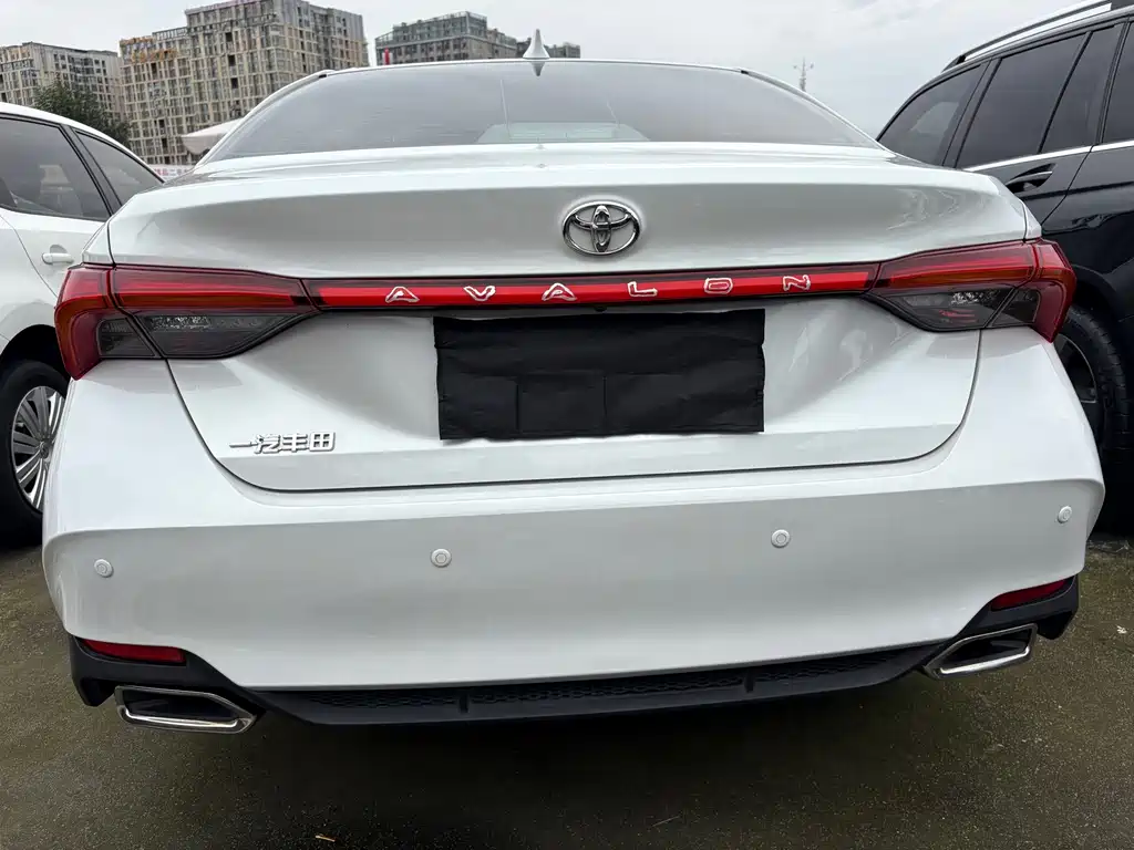 Toyota Avalon — миниатюра 4