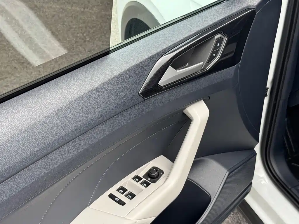 Volkswagen Tharu 2026 300TSI