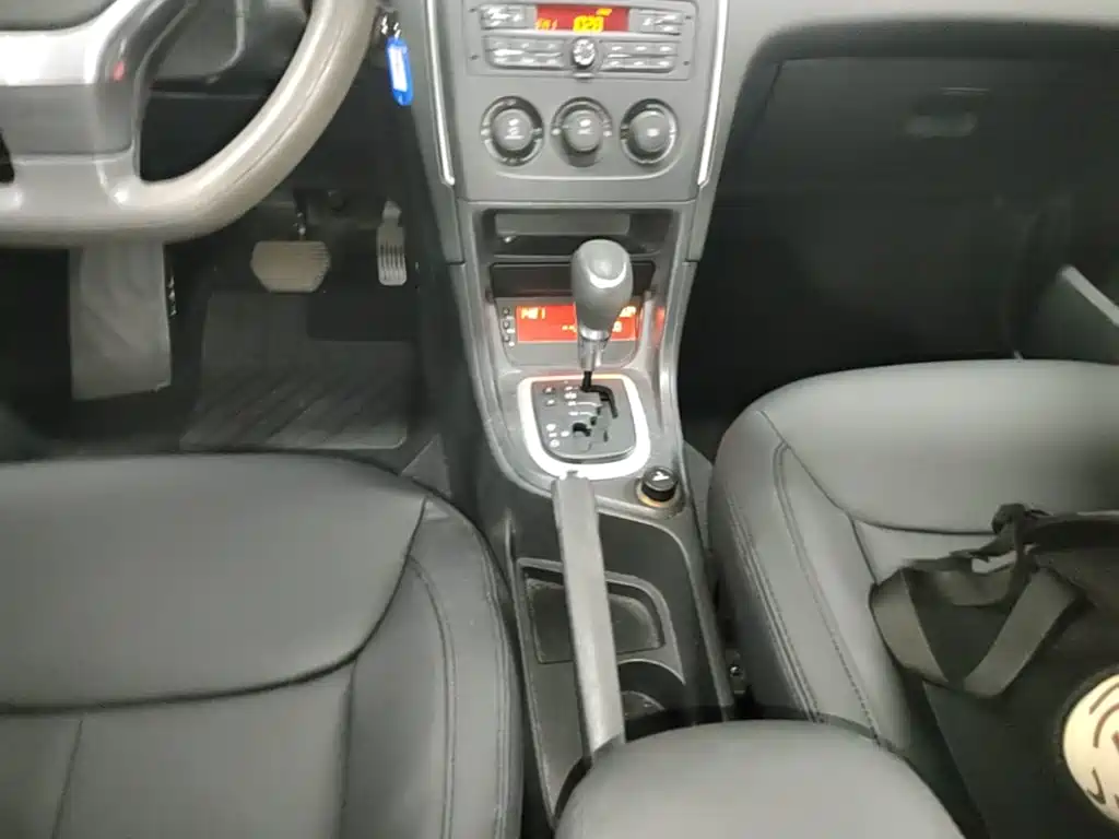 Peugeot 308 — миниатюра 14