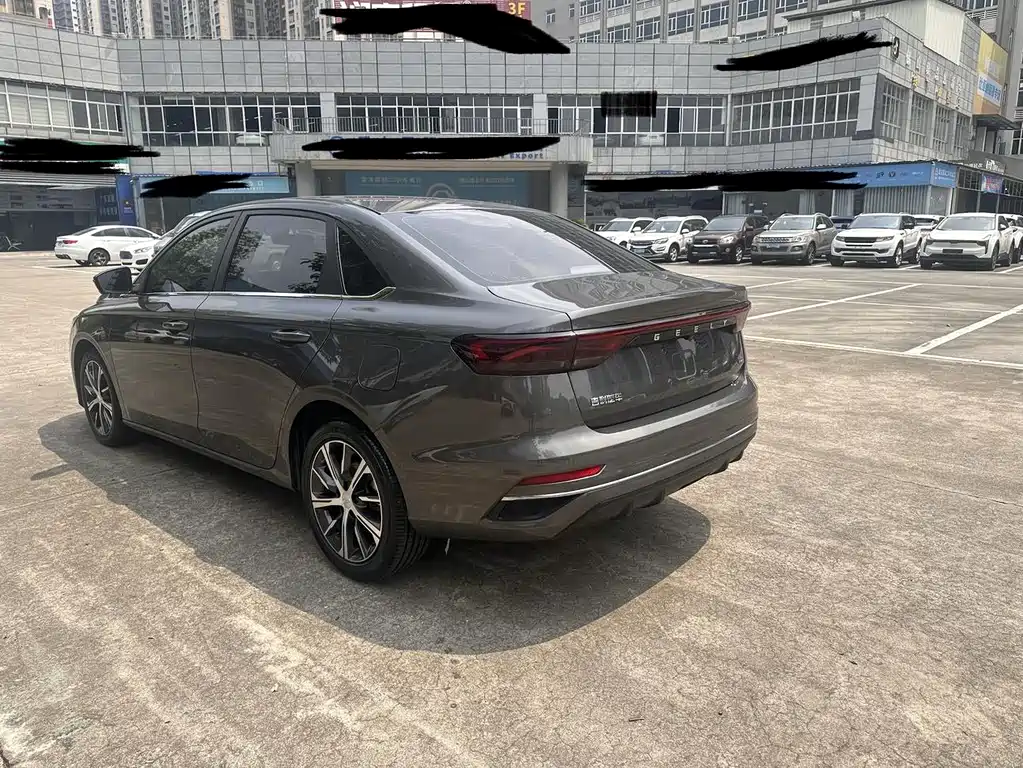 Geely Emgrand — миниатюра 5