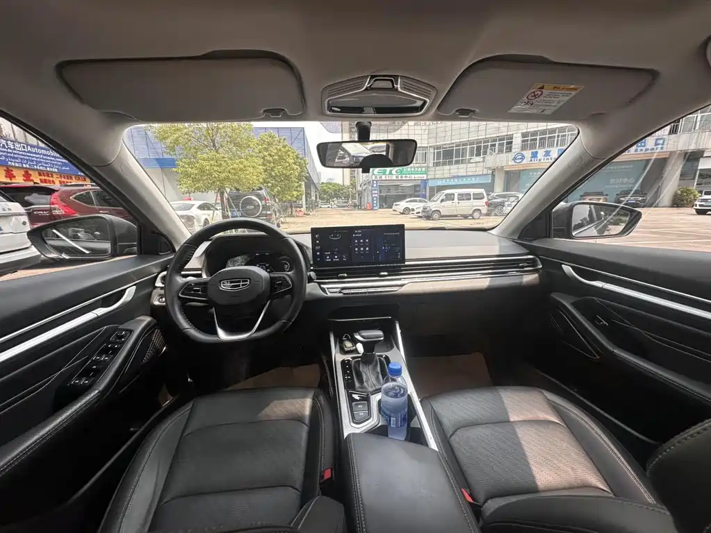 Geely Emgrand — миниатюра 9