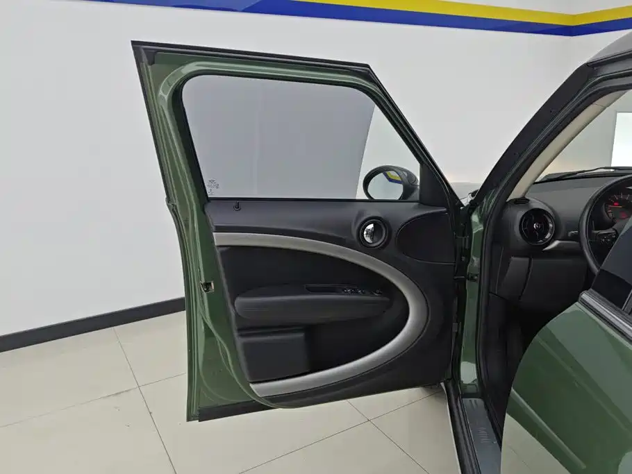 MINI Mini Countryman — миниатюра 7