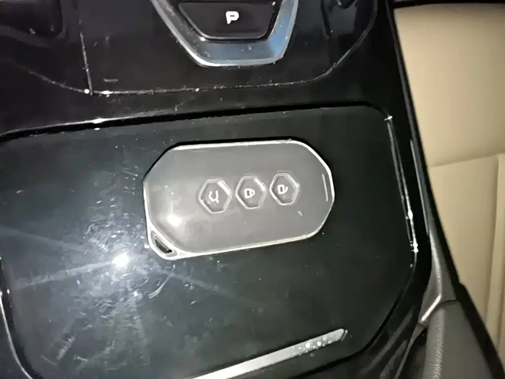 Wuling Victory — миниатюра 9