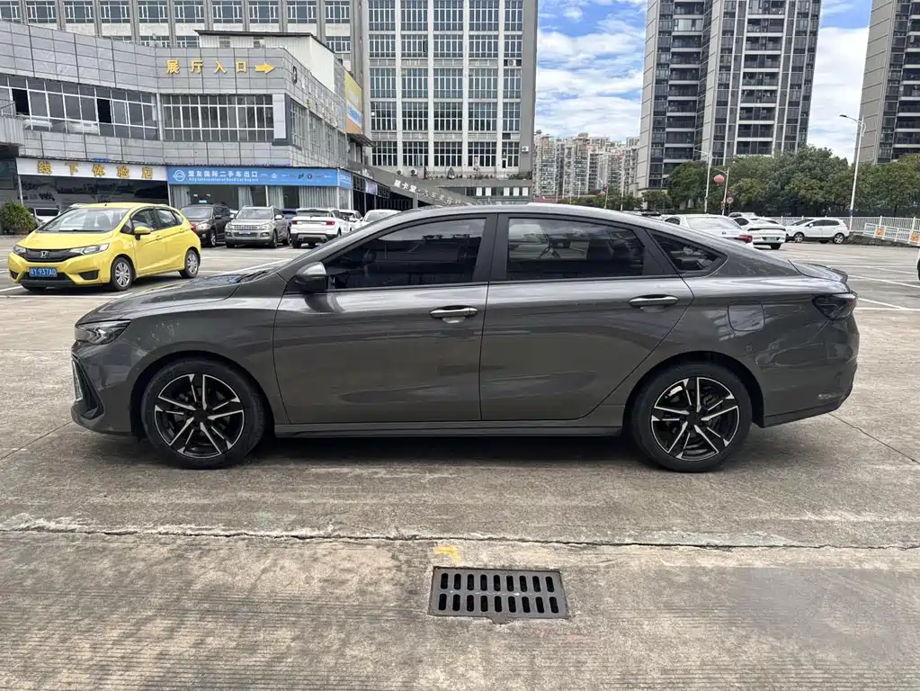 Geely Binrui — миниатюра 4