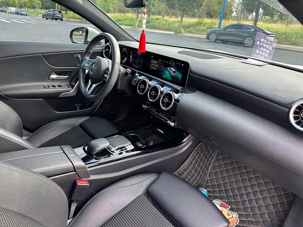 Mercedes-Benz A-Class (Import) — миниатюра 18