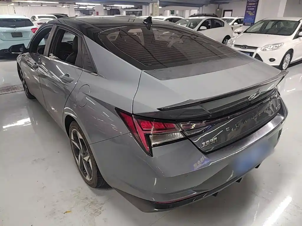 Hyundai Elantra — миниатюра 5