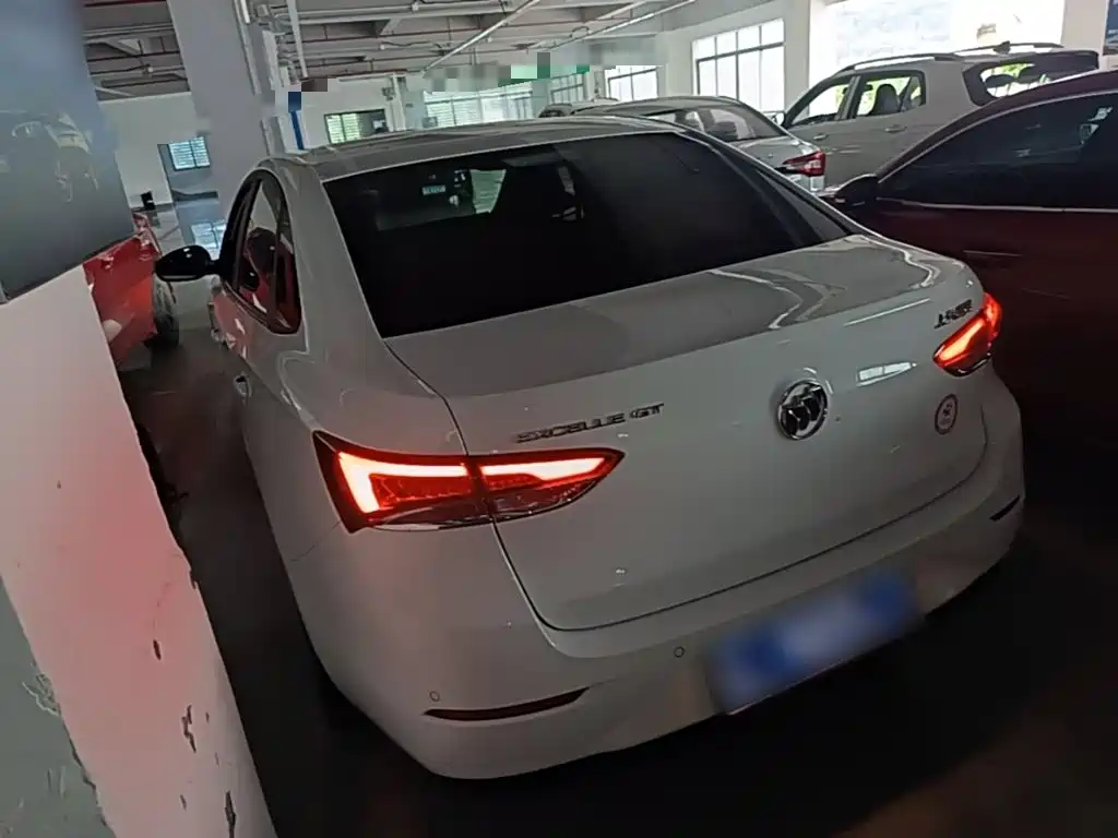 Buick Excelle — миниатюра 5
