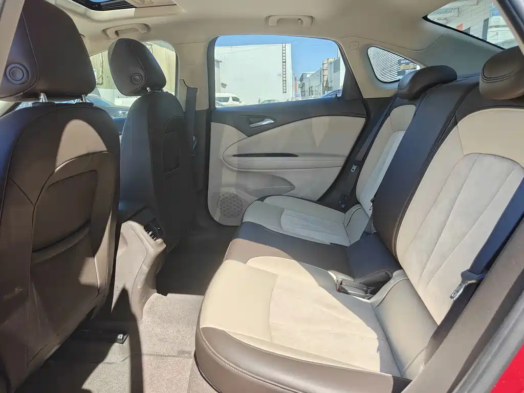 Buick Verano — миниатюра 6