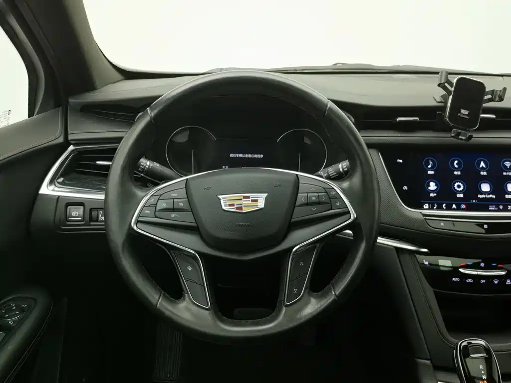 Cadillac XT5 — миниатюра 11