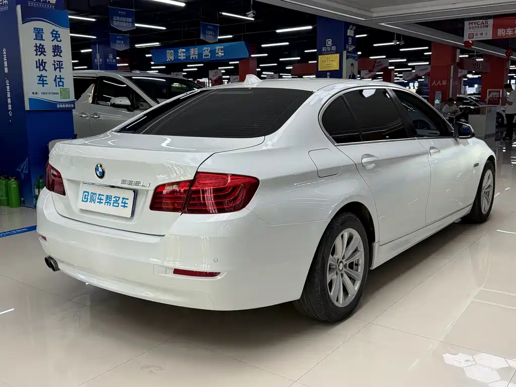 BMW 5 Series — миниатюра 15