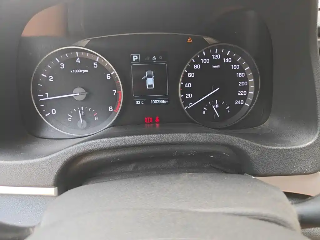 Hyundai Elantra — миниатюра 13