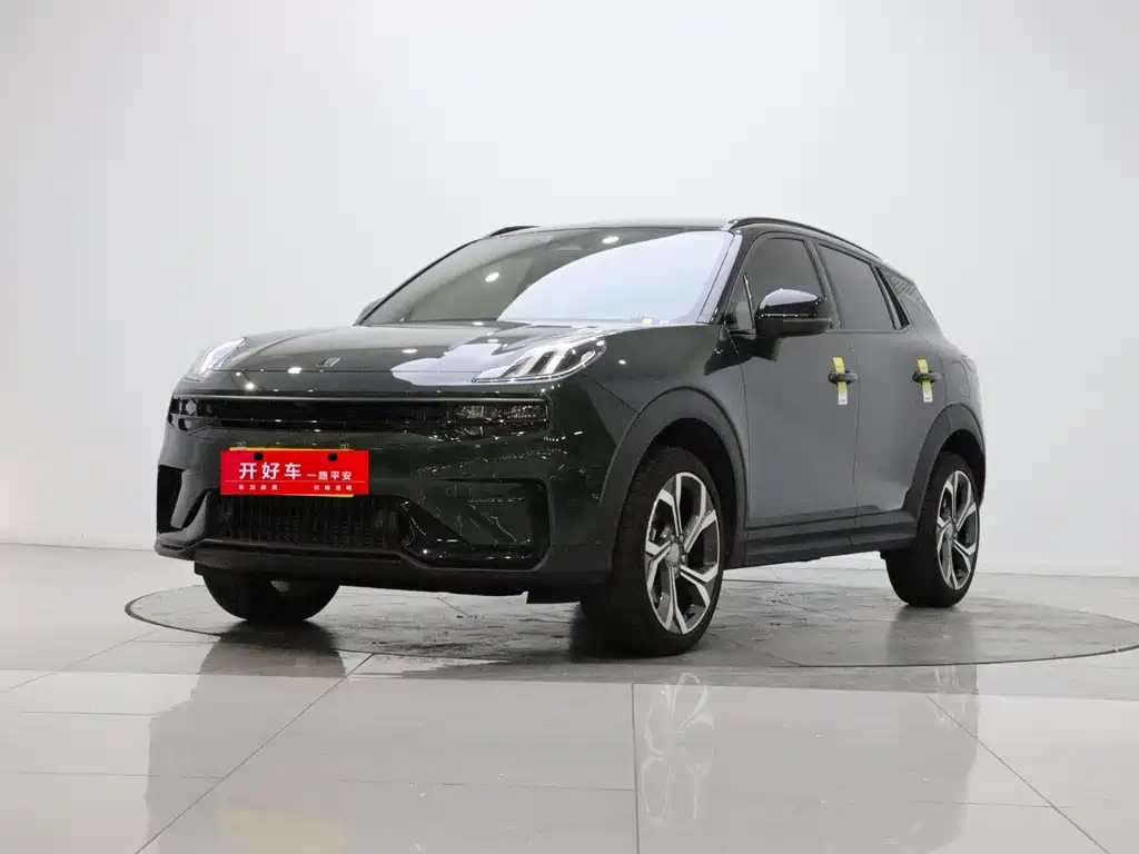 Lynk & Co 06