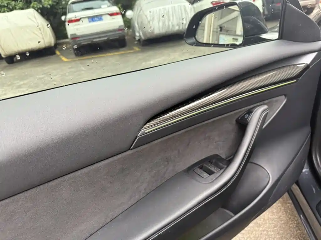 Tesla Model 3 — миниатюра 13
