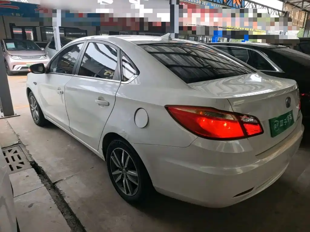 Changan Eado — миниатюра 5