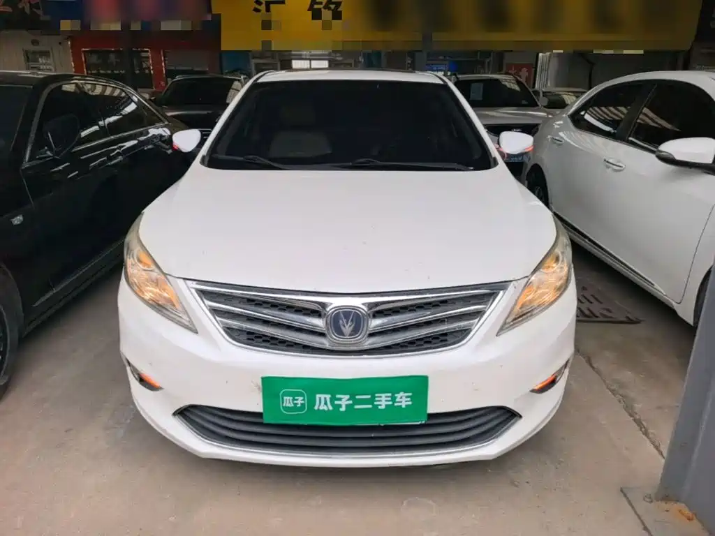 Changan Eado — миниатюра 3
