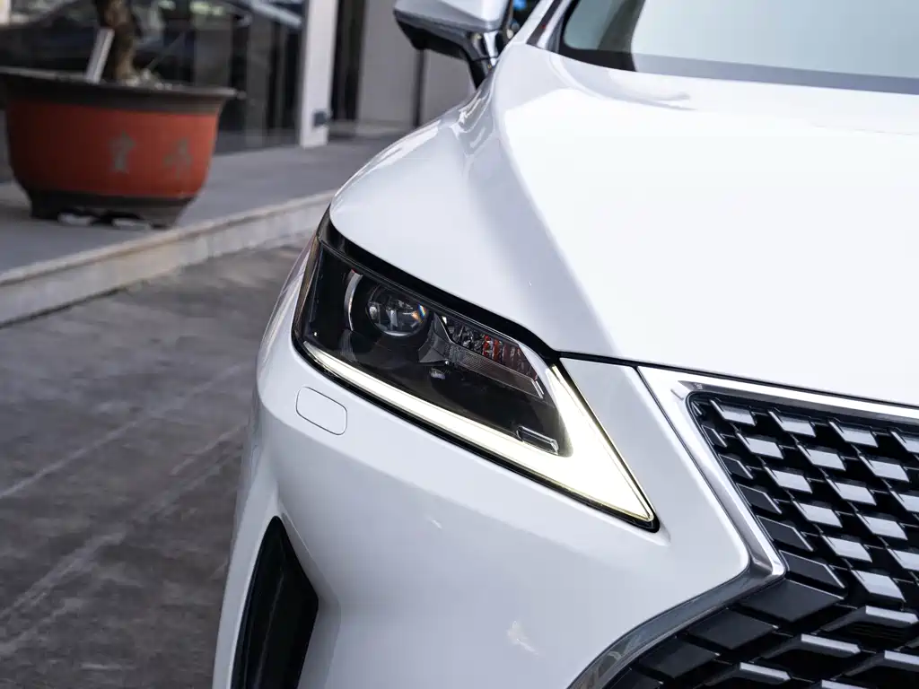 Lexus RX — миниатюра 6