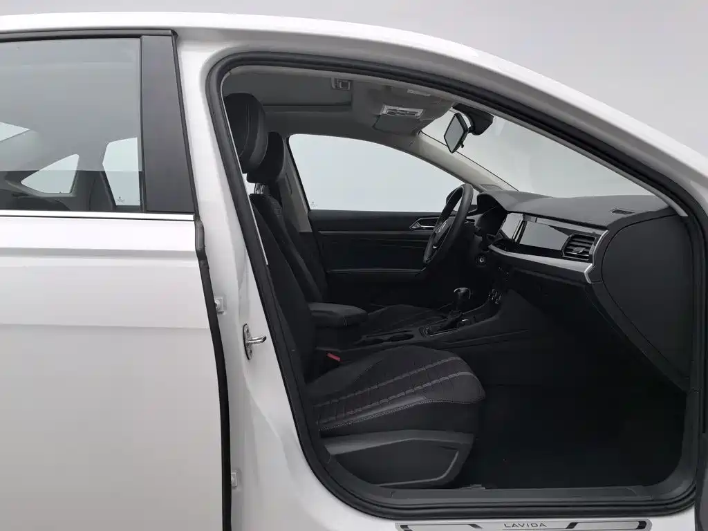 Volkswagen Lavida — миниатюра 23